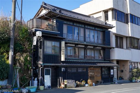 砥上 屋 旅館|平潟港温泉 砥上屋旅館 明治40年創業 平潟港を臨む木造3階建て .